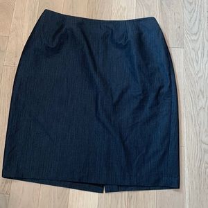 Anne Klein navy skirt with kick pleat. 20 W